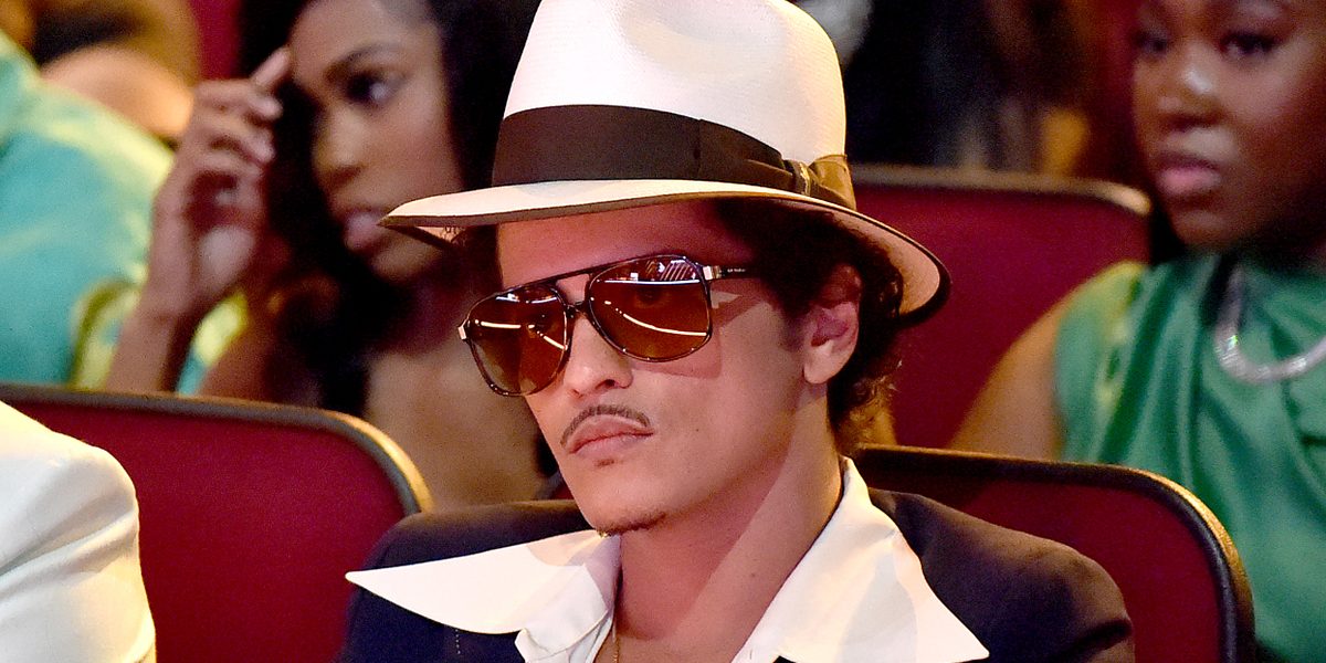 mgm-denies-claim-bruno-mars-has-50-million-gambli-5-1932-1710791767-0_16x9.jpg