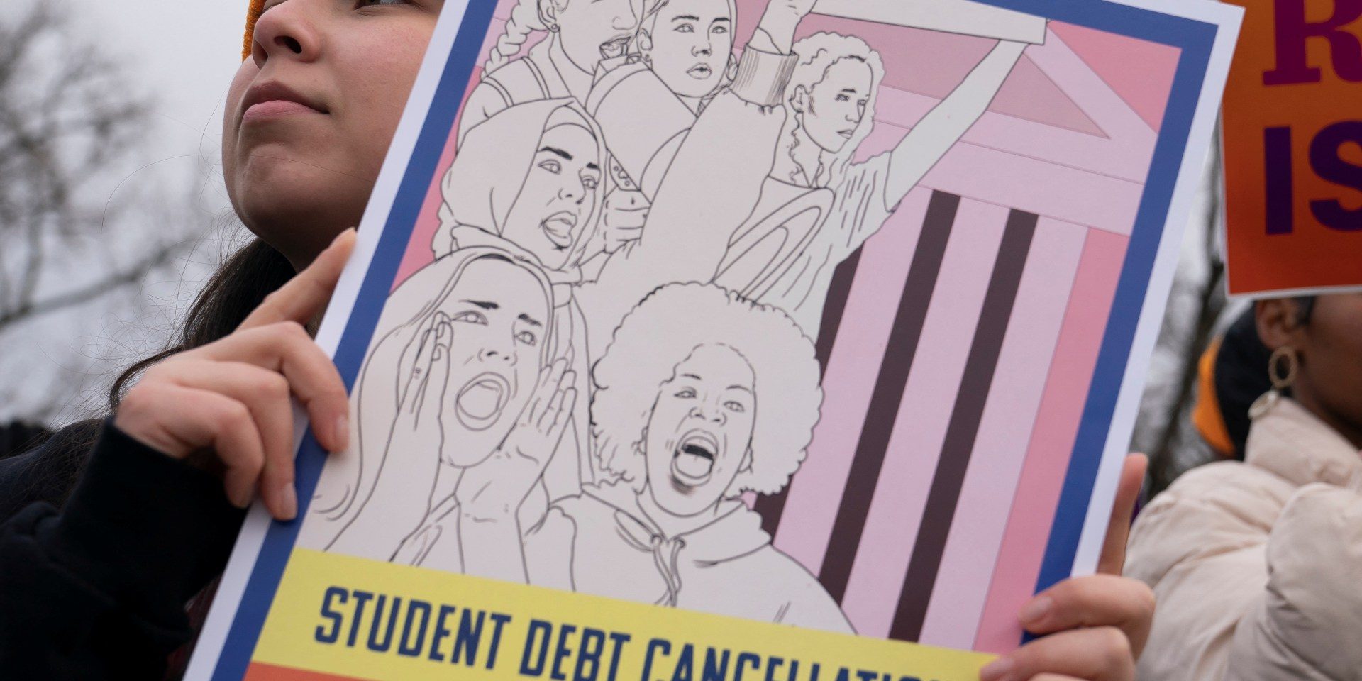 2023-02-28T141915Z_1711399385_RC2EKZ9NOYRQ_RTRMADP_3_USA-COURT-BIDEN-STUDENT-LOANS-1734700593.jpg