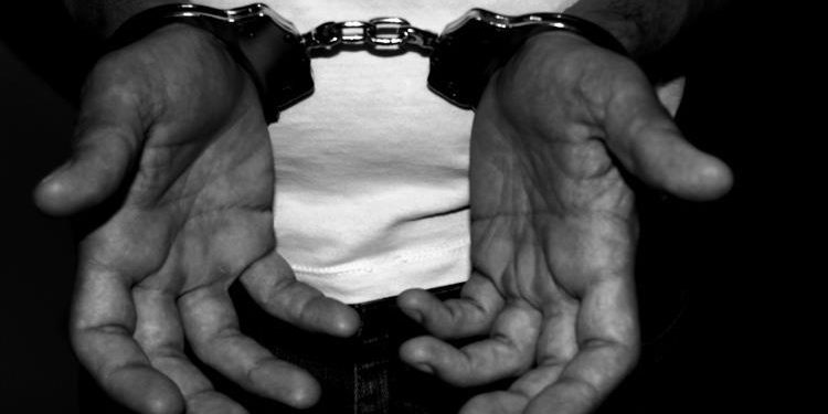 113335_handcuffs1.jpg