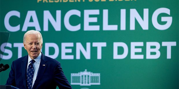 student-debtbiden-canceling-student-debt-bloomberg-mi-1.jpg
