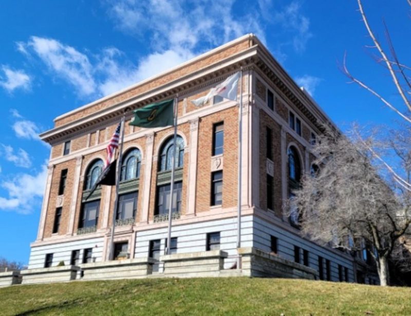 attachment-ChelanCountyCourthouse.jpg