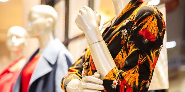 generic-mannequin-smart-casual-dress-shop.jpg