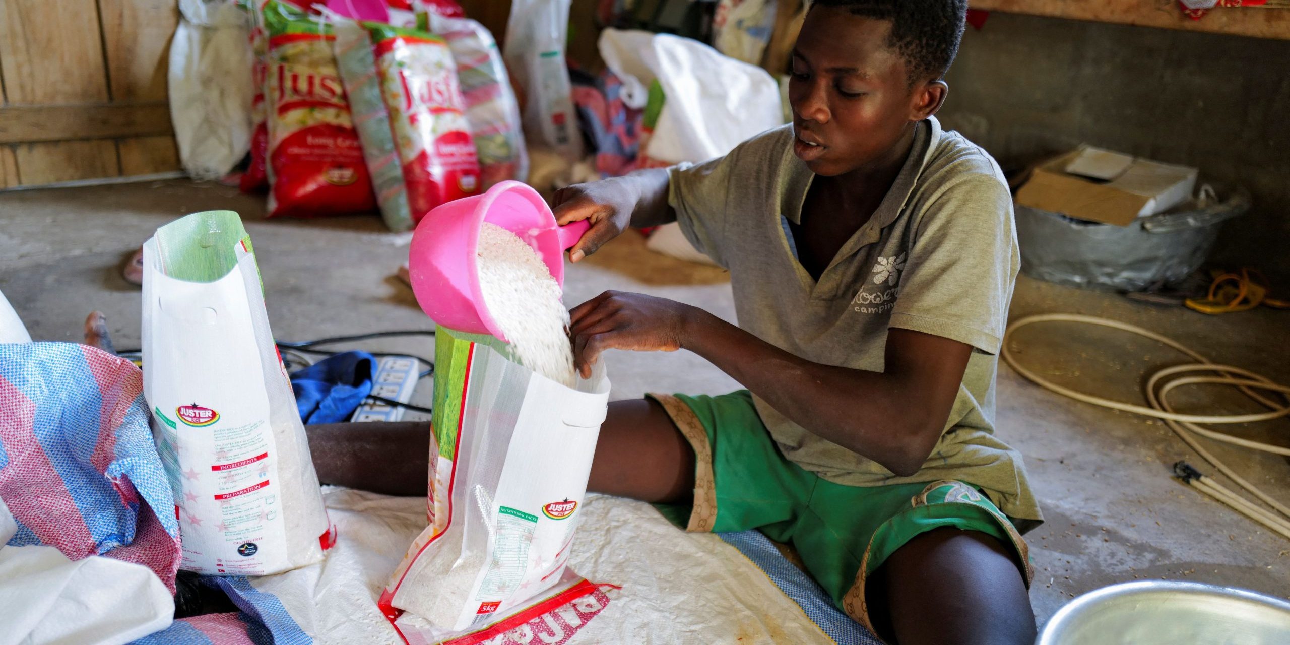 2025-06-25T094200Z_1_LYNXMPEL5O0CZ_RTROPTP_4_GHANA-ELECTION-ECONOMY.JPG