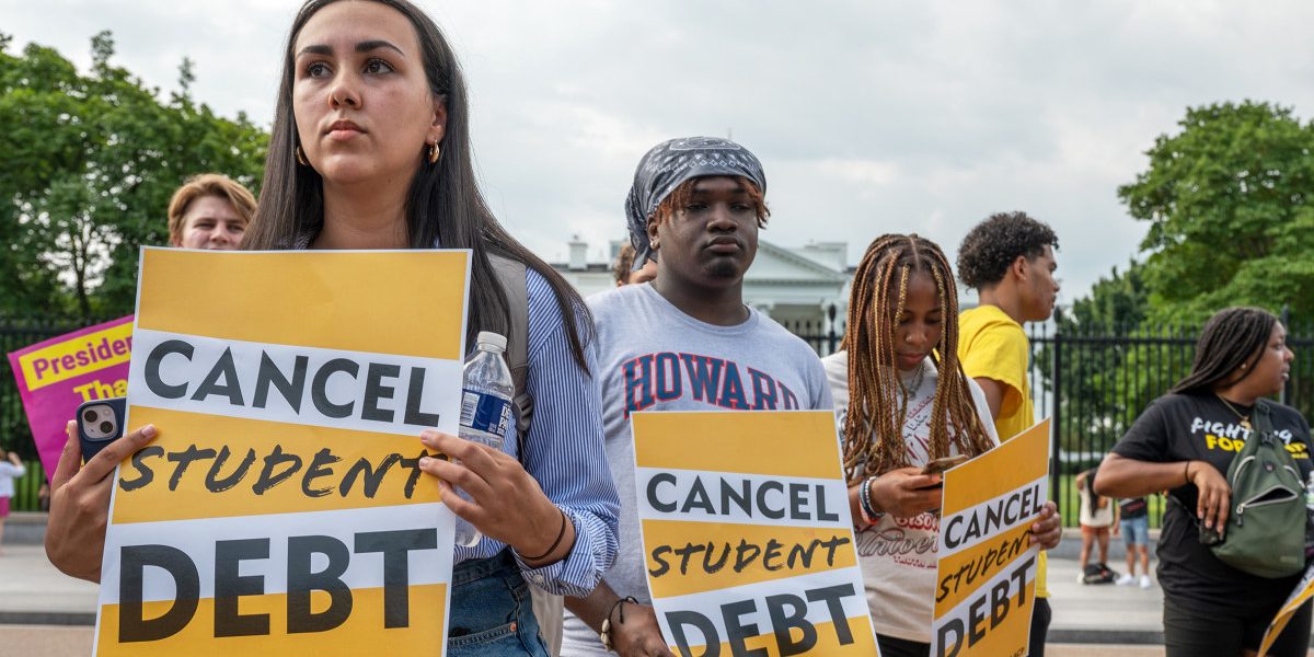 240401-student-loan-debt-al-0859-5e9551.jpg