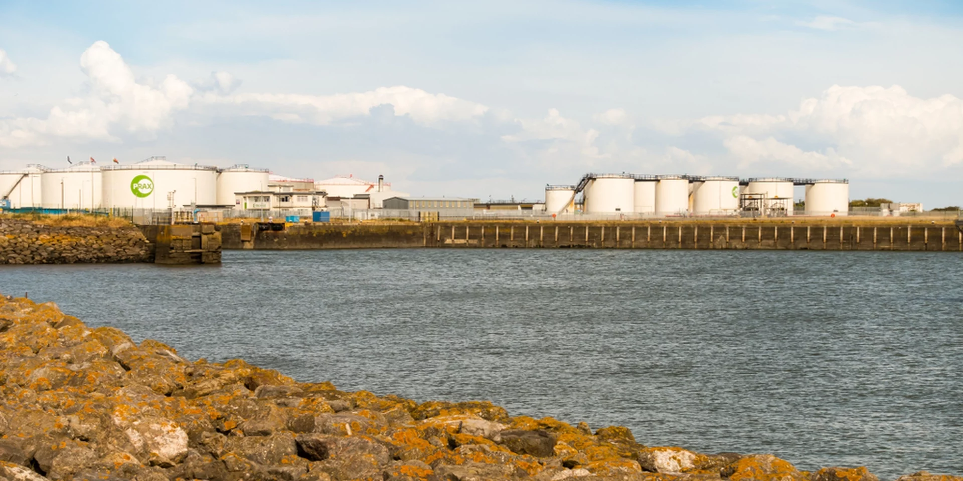 IMG-P-Tribunal-de-UK-ordena-liquidacion-de-3-refinerias-del-Grupo-Prax-shutterstock_1156043179.webp.webp